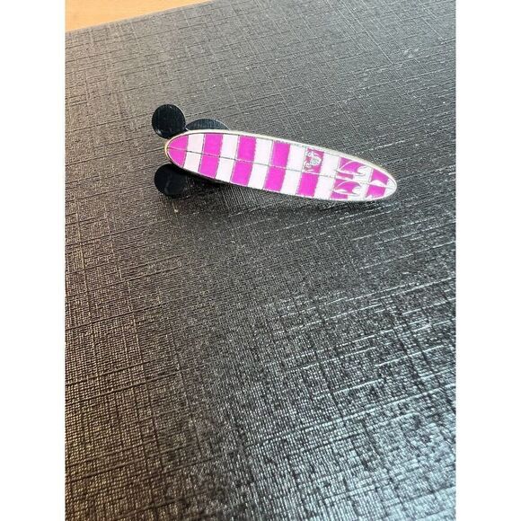 Disney Pin Cheshire Cat Alice in Wonderland Hidden Mickey Character Surfboard - Picture 1 of 5